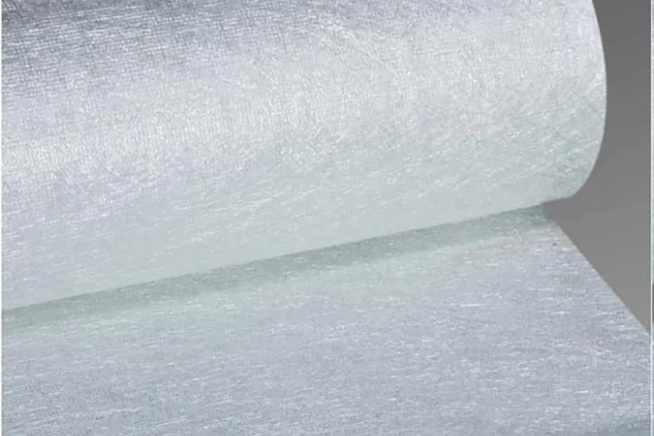 High-precision metric white stitched chopped strand mat featuring non-crimp multi-directional fiber orientation for omidirectional reinforcement, optimized resin wet-out, and high-modulus, engineered for specialized industrial and marine engineering solutions, manufactured by DISLAB.