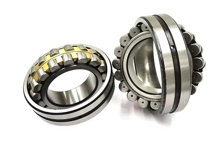 High-precision spherical roller bearing set (left with brass cage, right with steel cage) designed for extreme dynamic radial and double-direction axial loads, featuring self-aligning capability for heavy industrial machinery.