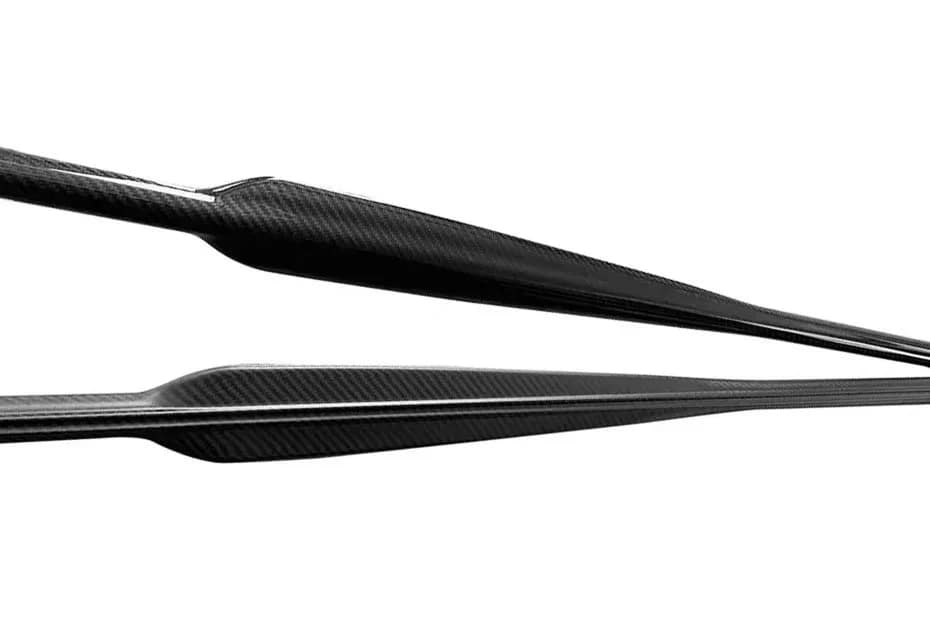 High-performance cuttlefish shape carbon fiber speargun barrel with 3K twill weave finish, designed for maximum hydrodynamic efficiency and lateral tracking.